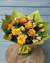 Букет цветов из:  Альстромерии и Розы в Каменке