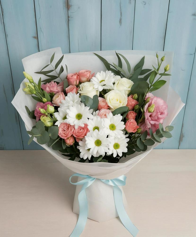 Букет цветов из: Розы, Лизиантусы и Хризантемы в Каменке