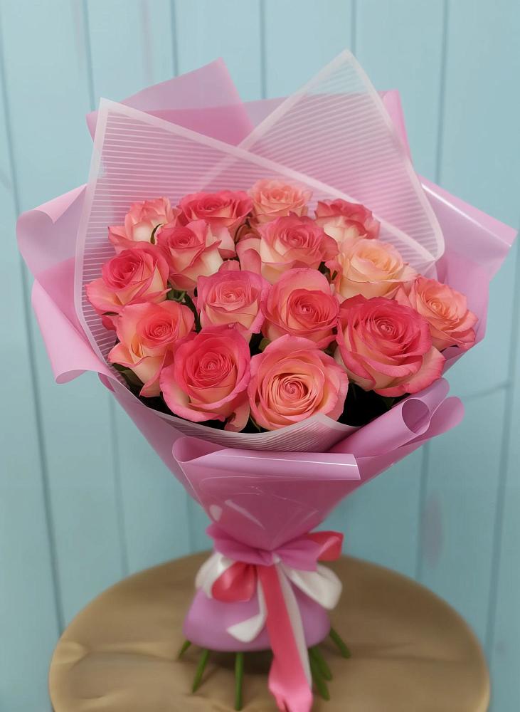 Букет 15 Розовых роз Равель в Каменке