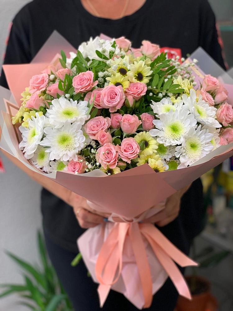 Букет цветов из: Розы и Хризантемы в Каменке