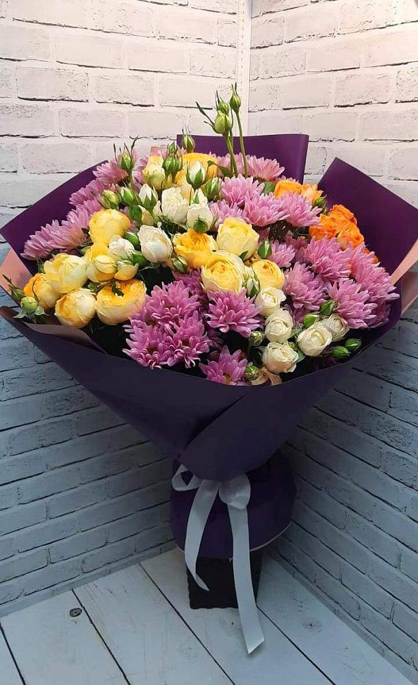 Букет цветов из: Хризантемы и Розы в Каменке