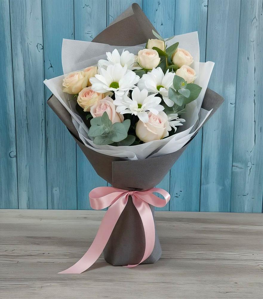 Букет цветов из: Хризантемы и Розы в Каменке