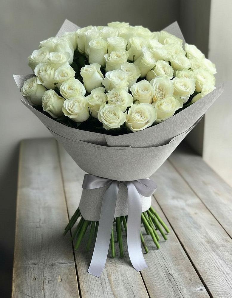 Букет 35 Белых роз в Каменке