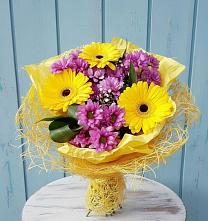 Букет цветов из:  Хризантемы и Герберы в Каменке