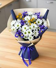 Букет цветов из:  Розы, Ирисы и Хризантемы #REPLACE_PRED# Каменке