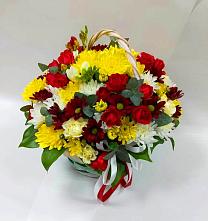Цветочная композиция из Хризантемы и Розы в корзине в Каменке