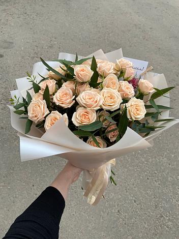 Букет Кремовые розы Латте в Каменке