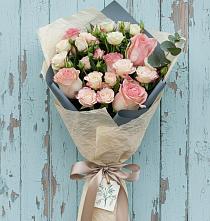 Букет цветов из:  Розы в Каменке