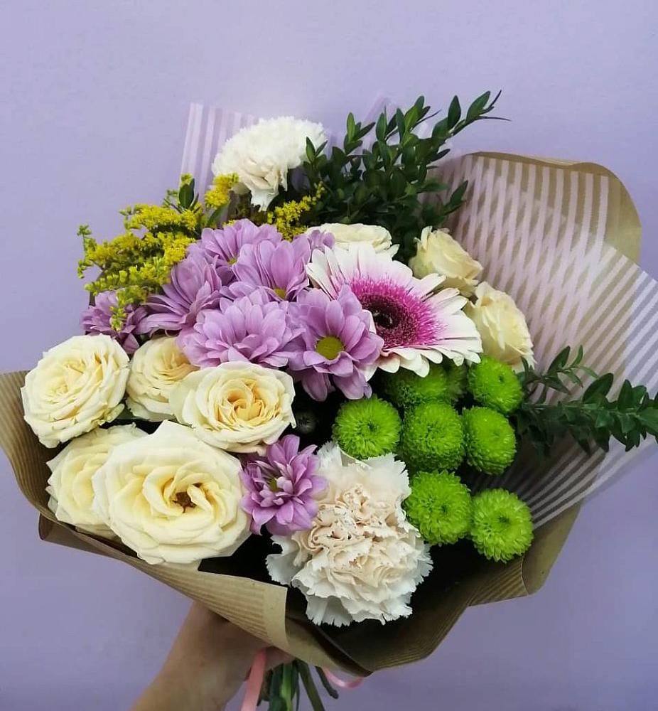 Букет цветов из: Хризантемы, Розы, Гвоздики и Герберы в Каменке