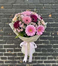 Букет цветов из:  Герберы и Хризантемы в Каменке