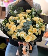 Букет цветов из:  Розы и Лизиантусы в Каменке