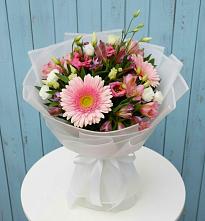 Букет цветов из:  Герберы, Альстромерии и Лизиантусы в Каменке